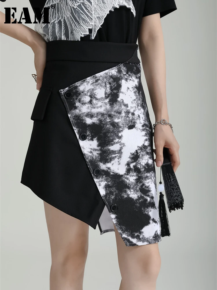 

[EAM] High Waist Black Irregular Hem Printed Denim Mini Half-body Skirt Women Fashion Tide New Spring Summer 2023 1DF8156