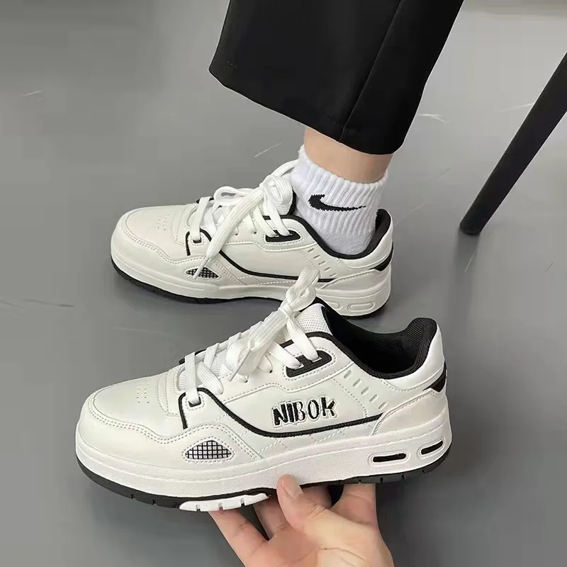 

Summer New Sports and Leisure Women's Shoes Raise the Bottom Men's Shoes Leather Skateboard Shoes Sneakers Women