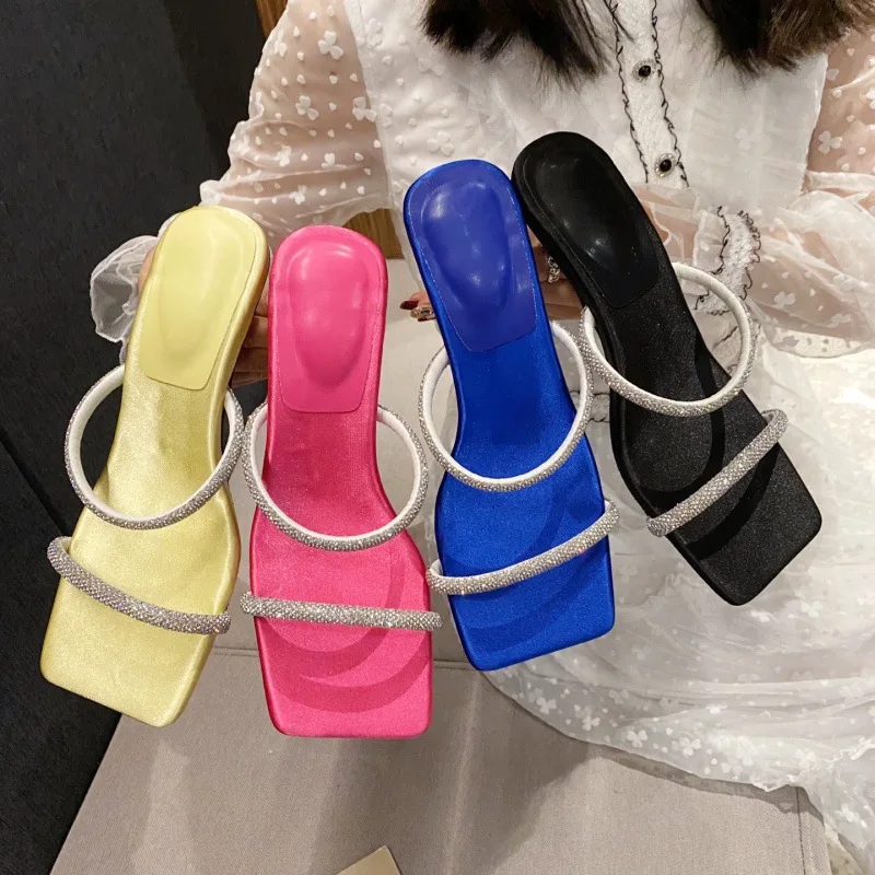

New Summer Slippers Middle Heel Sandals Square Head Rhinestone Thin Belt Women's Sandals High Heels One-sided Slippers for Women
