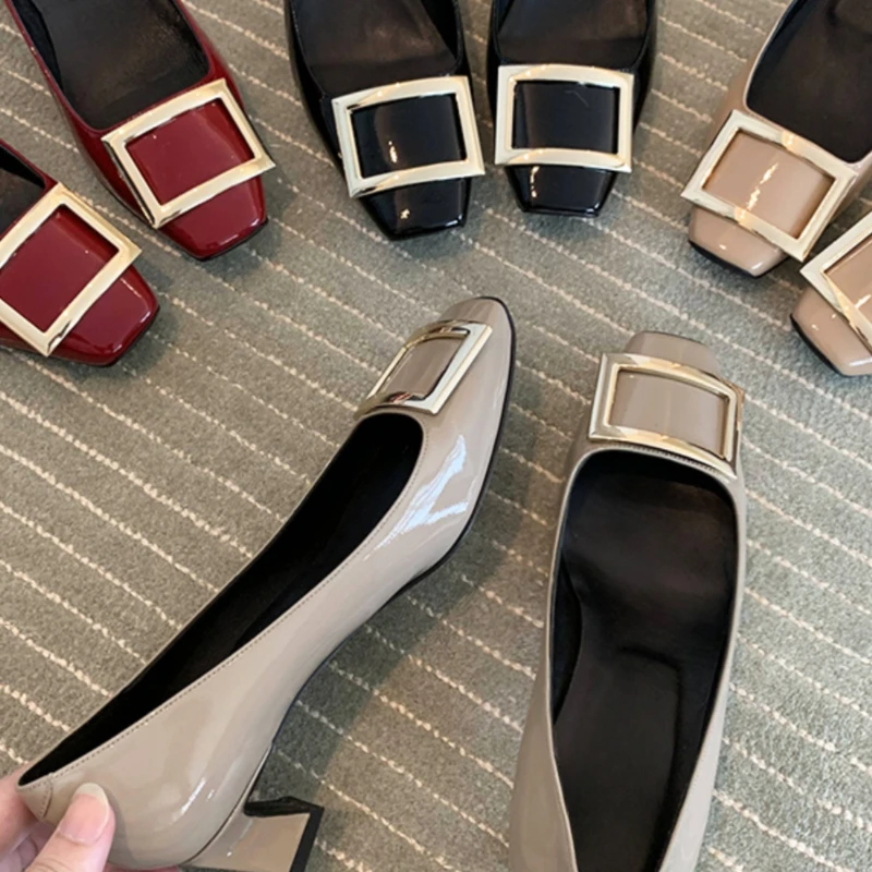 2023 New Lacquer Leather Square Button Single Shoe Thick Heel Medium Heel Square Head Shallow Mouth Women's Shoe