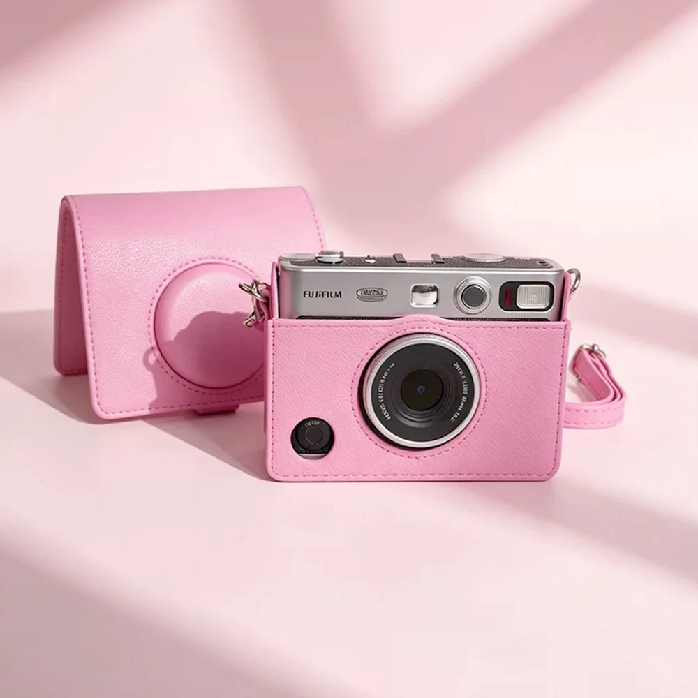 Фото Защитный чехол-кроссбоди для камеры Fujifilm Instax Mini EVO, цвет вишневый цвет/светло-розовый №4