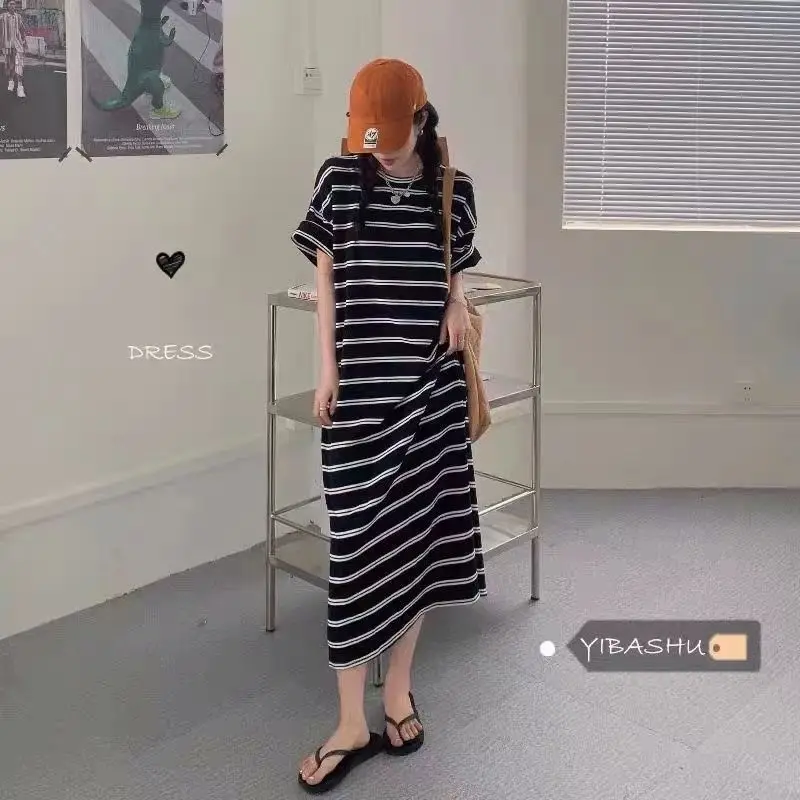 Платье-футболка женское с коротким рукавом свободное повседневное в полоску