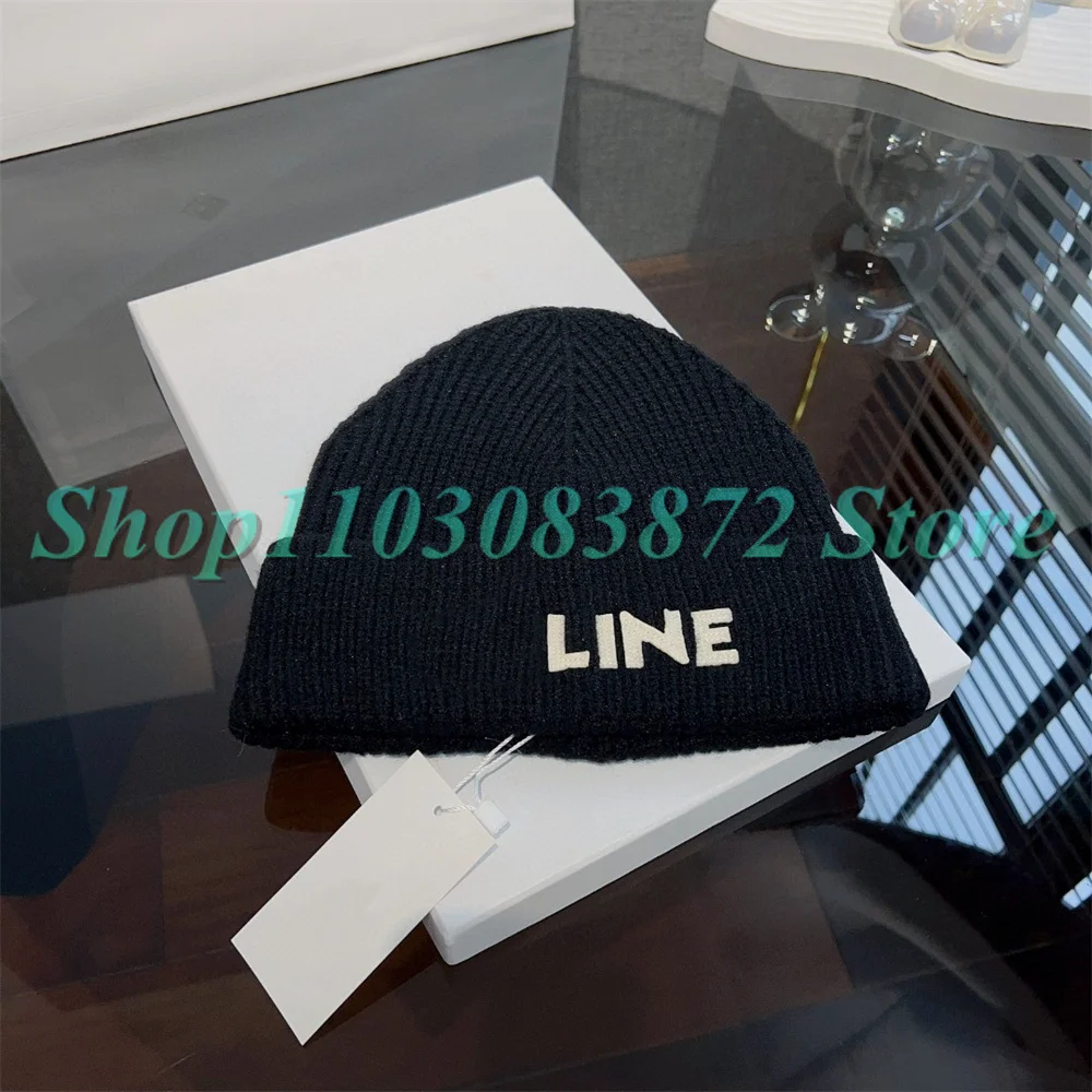 Рисунок 6 - Зимняя женская шапка 492178