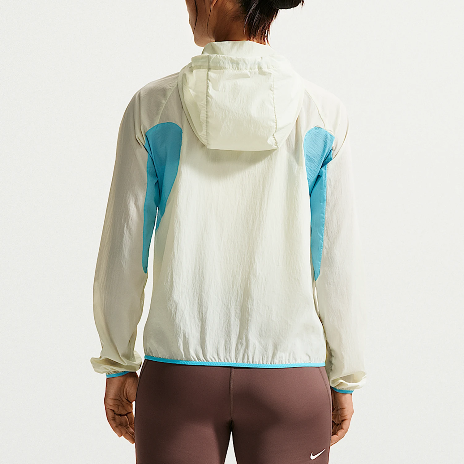 Фото Оригинальная женская водонепроницаемая ультралегкая дышащая куртка Nike ACG для бега по бездорожью IO9749-020 №4