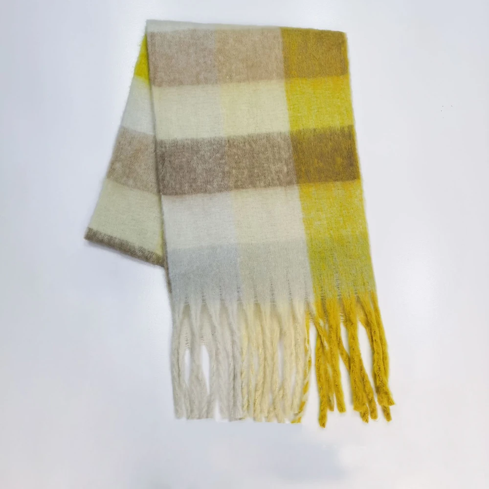 Рисунок 2 - Модные шарфы AC 2023 для мужчин и женщин