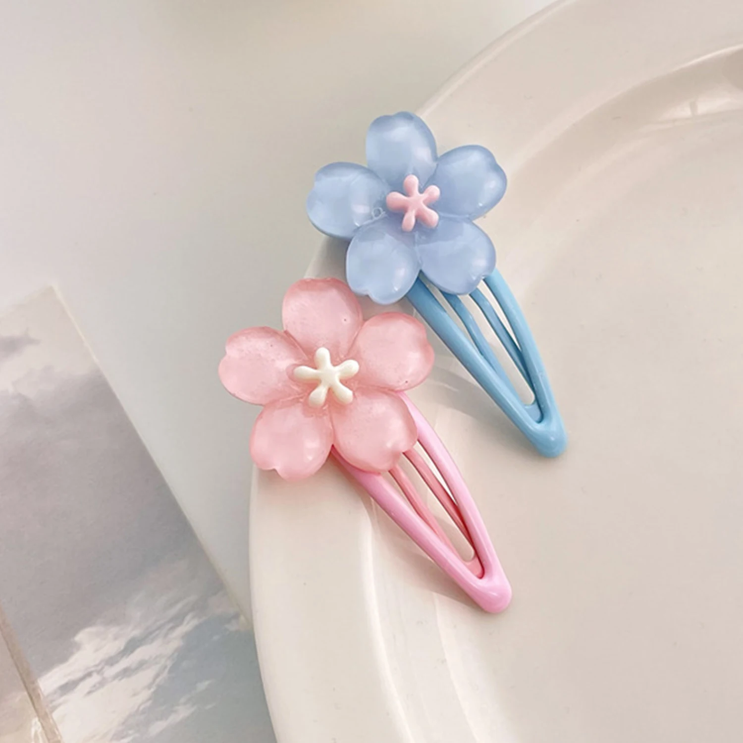 

Cute Creamy Flower BB Hairpin Side Hair Clip Girl Headwear Sweet Hairpins Ornament Gift Hair Accessories