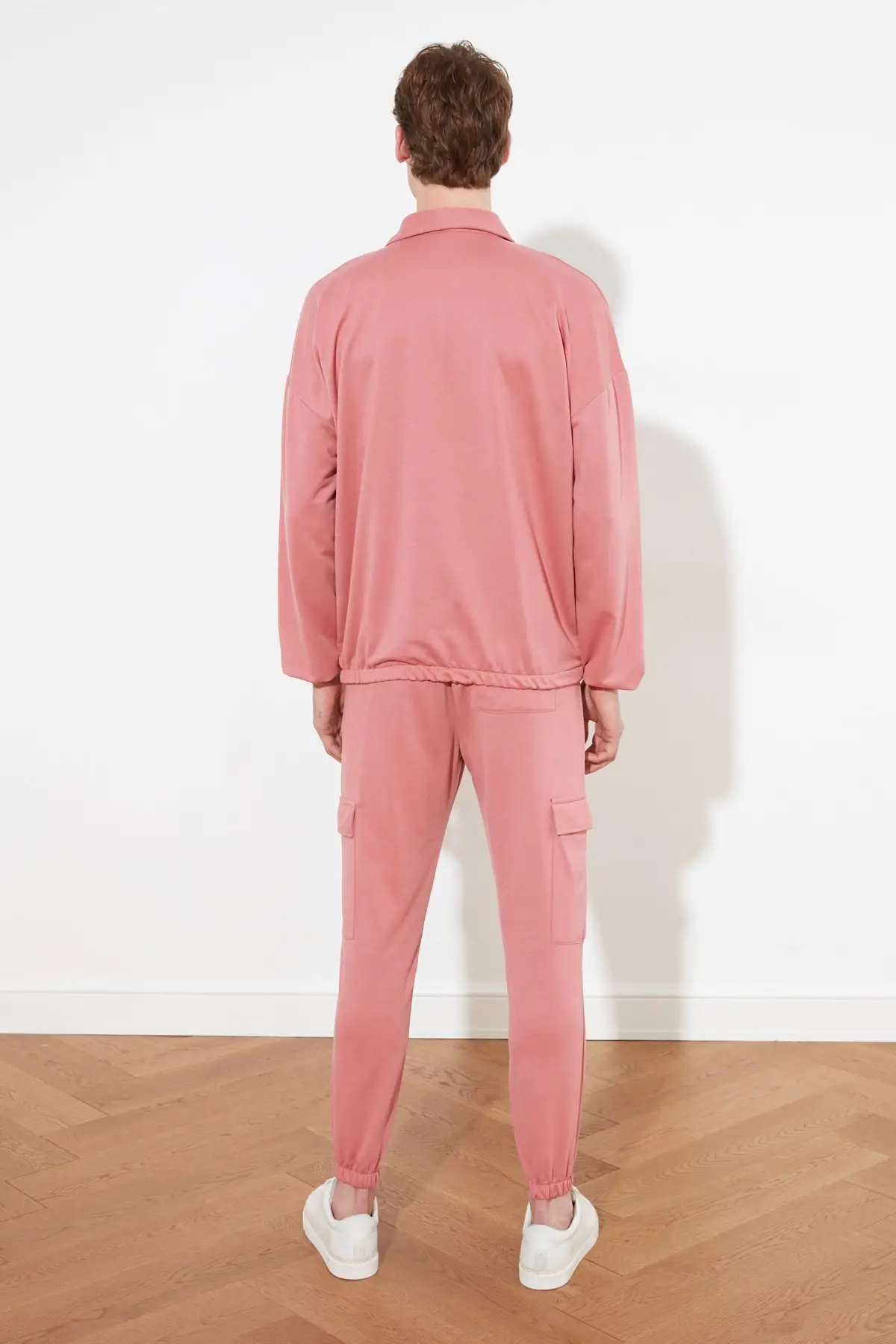 

Trendyol Men 'S Regular Fit Tracksuit Team TMNSS21EM0039