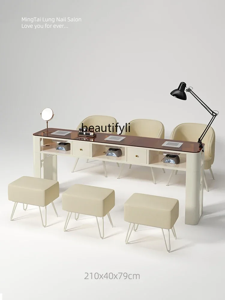 Стеклянный стол для маникюра