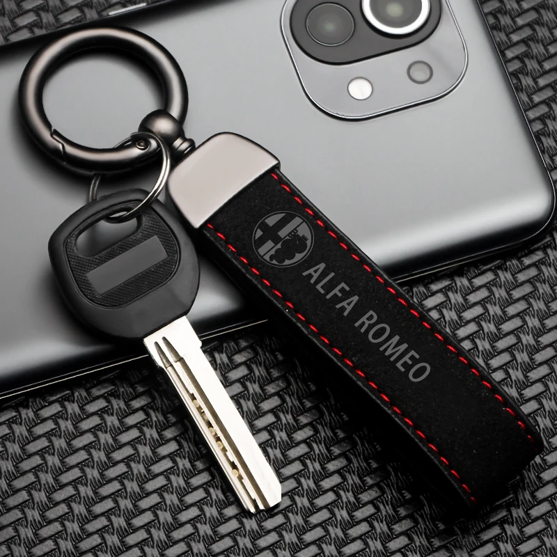 

Fashion Car Logo Keychain Suede Leather Keyring Metal Buckle Key Chain Gifts Accessories For AlFA ROMEO Mito 147 156 159 166 GTA