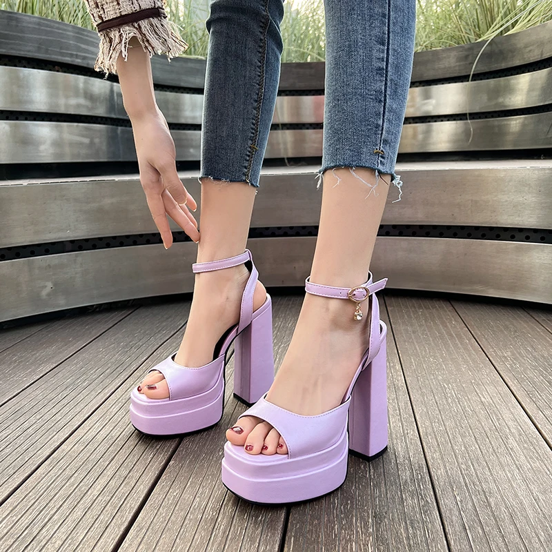 

Plus Size 44 Crystal Buckle High Heels Trendy Fashion Style Women's Sandals Elegant Brand Peep Toe Double Platform Women Shoes
