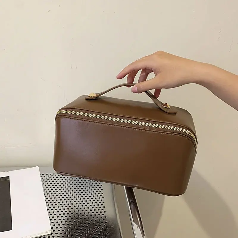 

Women Cosmetic Bag Case High Capacity Make Up Bags Waterproof High Quality Travel Organizer Makeup Bag Beautician Pouch E833