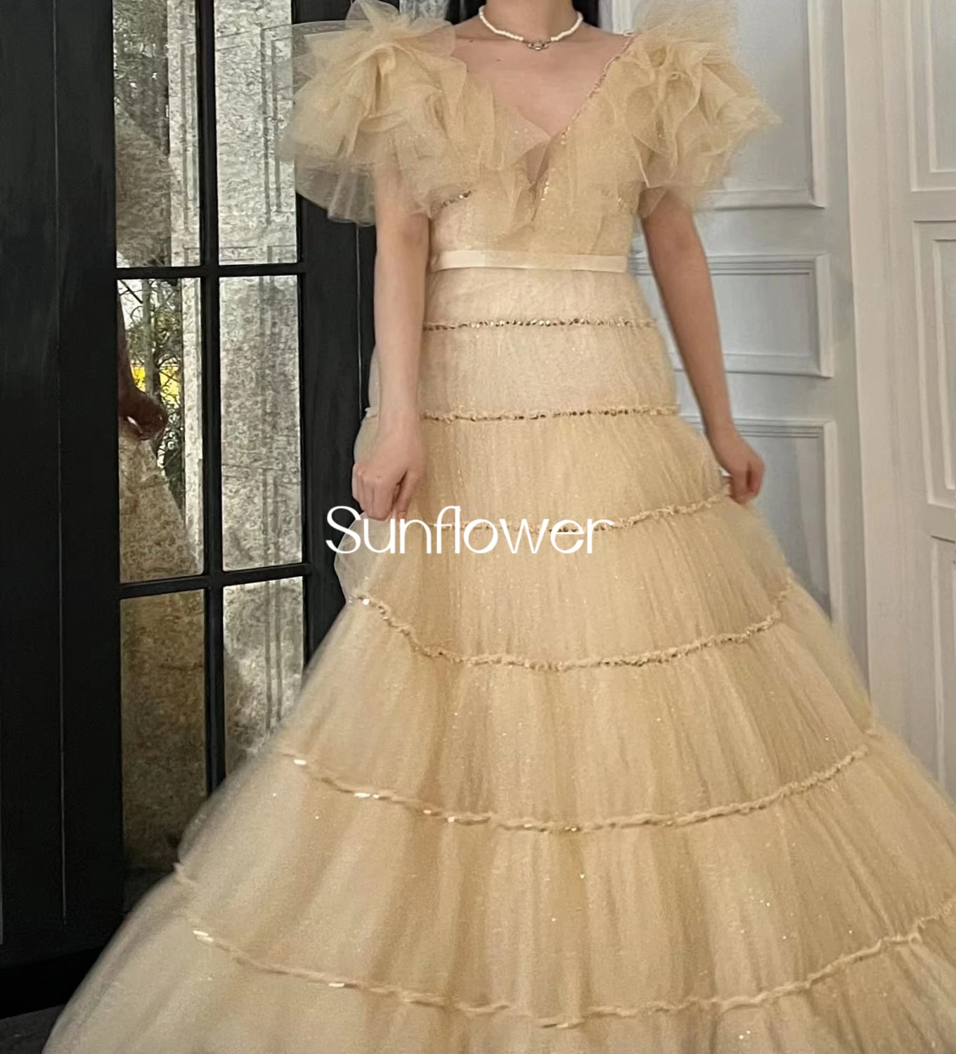 

Sunflower Beadings Ruffle Ball-GownLace Sequins shape Floor-length RuffleTulle Zipper Up Strapless Luxury Dresses for Evening