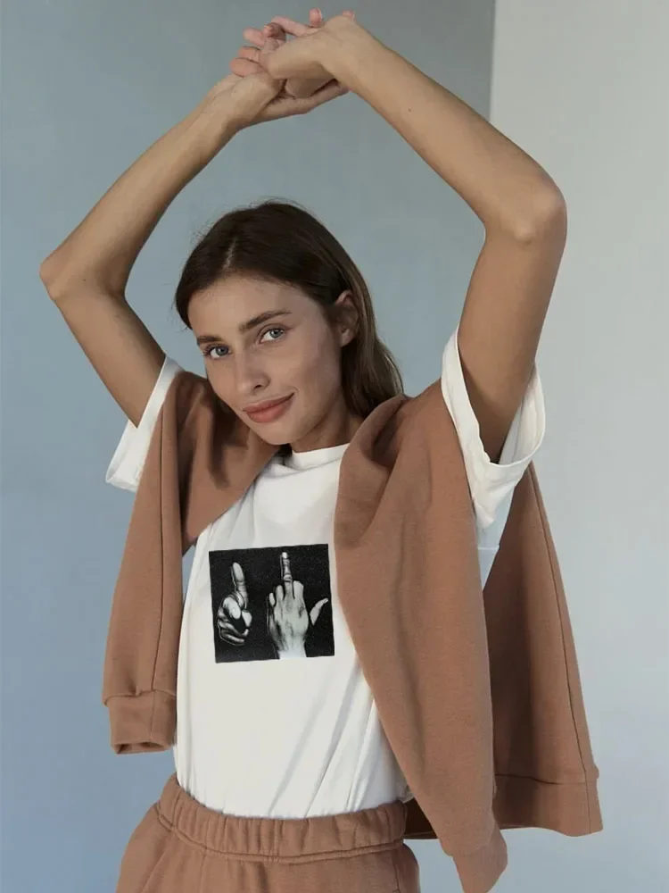 Футболка женская оверсайз с принтом в готическом стиле