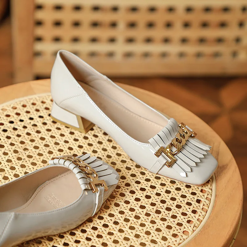 

2022 New Chunky Single Shoe Patent Leather Tassel Shallow French Square Heels Versatile Gentle Spring Summer