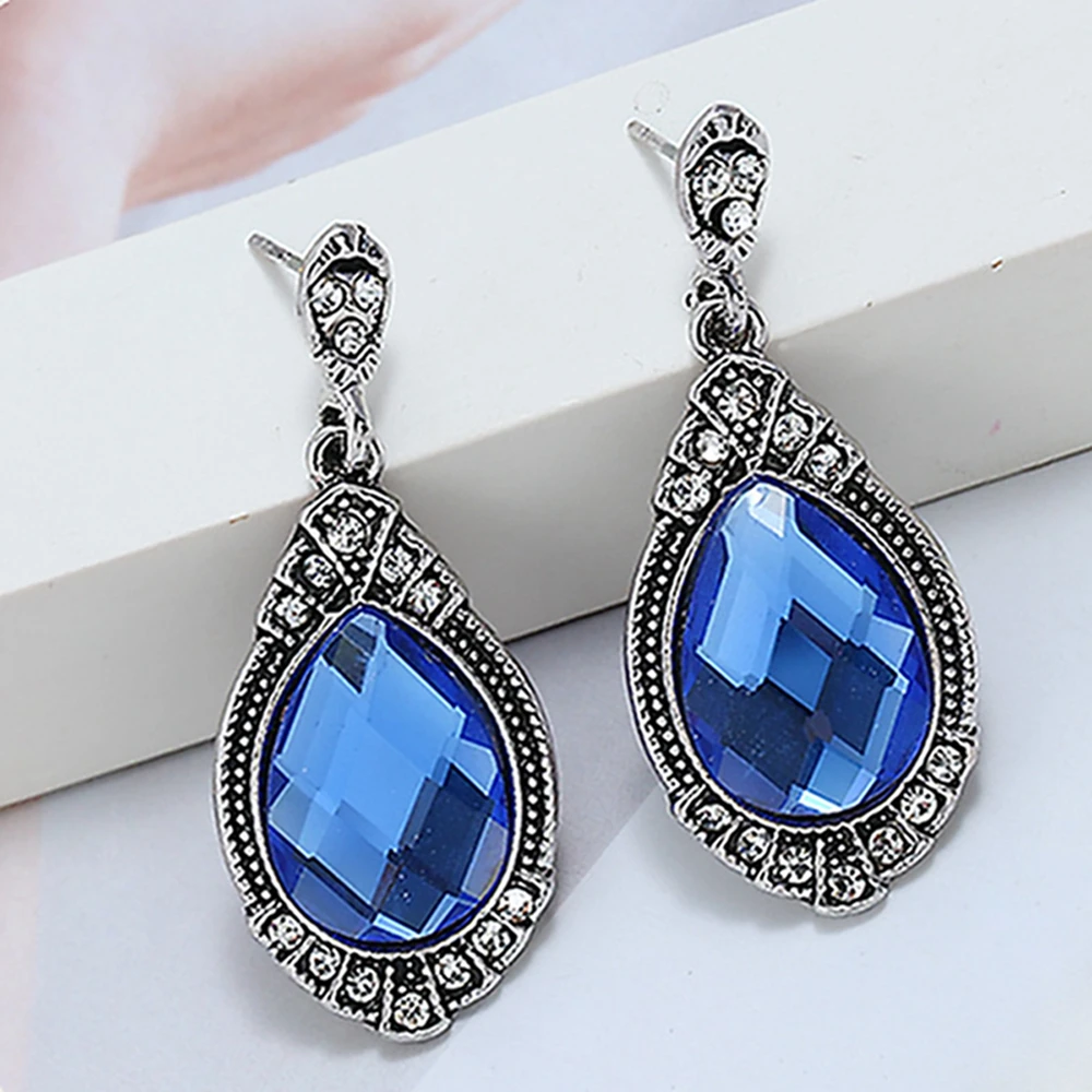 

Catuni Vintage Inlaid Blue Zircon Crystal Stud Drop Earrings Silver Plated Luxurious Jewelry Accessories Gifts for Women Banquet
