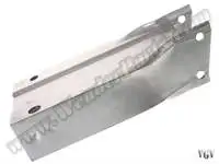 

Store code: MN2046201195 for bumper iron AYAGI ON left C-CLASS W204 0714