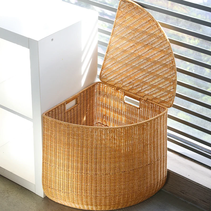 

CAMIGEL Large Dirty Clothes Basket, Rattan Woven Bathroom Laundry Basket with Lid