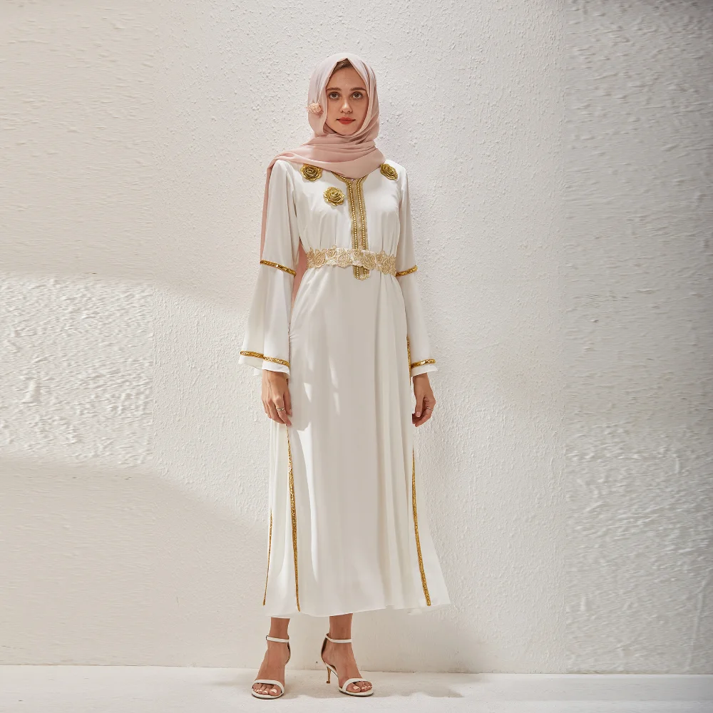 Middle Eastern White Embroidery Sequins Fashion Muslim Dress Southeast Asian Vestidos Arabes Dubai Y Turcos Robe Elegante Femme