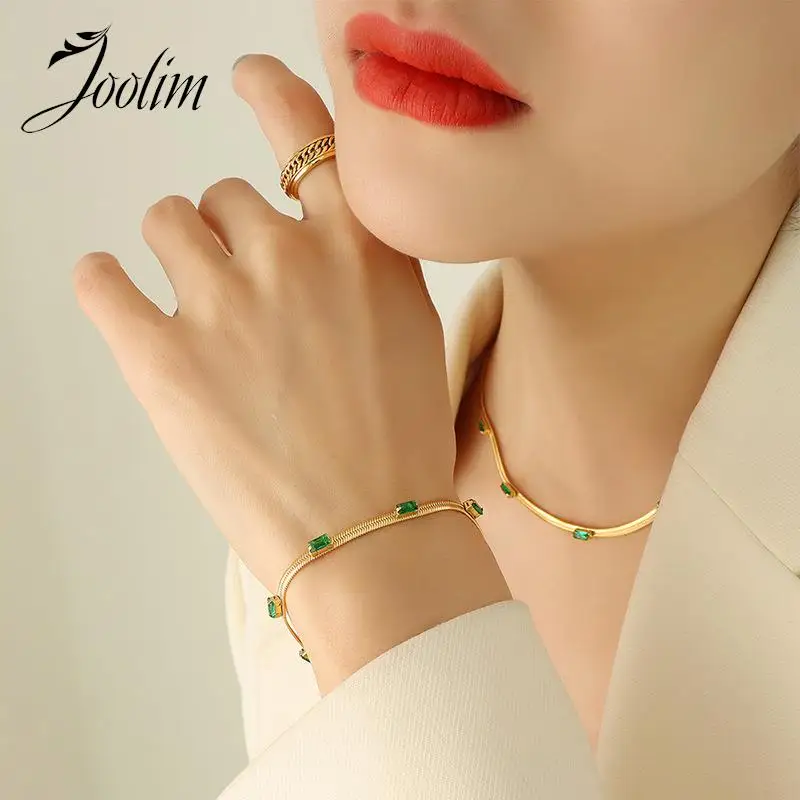 

Joolim Jewelry PVD Wholesale Tarnish Free Permanent Luxury Green Clear Zirconia Snake Chain Stainless Steel Bracelet for Women