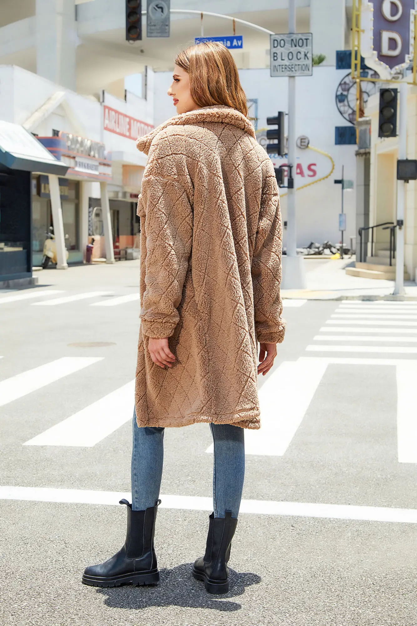 Рисунок 3 - Женское флисовое бархатное пальто