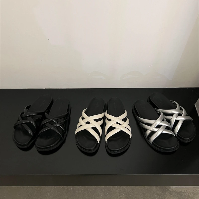 Summer women's sandals and slippers fashion casual outerwear 2023 new woven cross belt thick-soled high-end sandals and slippers