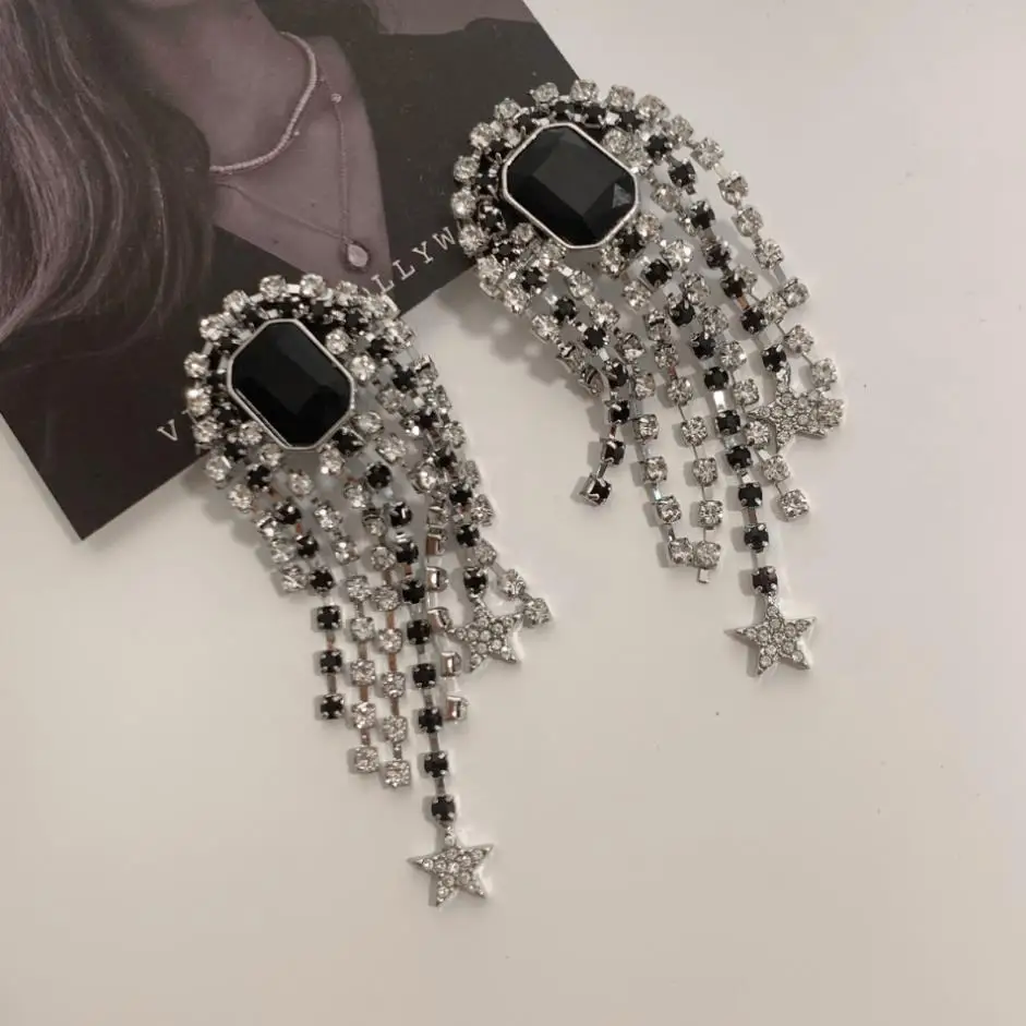 

Korean fashion five-pointed star waterfall tassel black zircon ear clip long women trendy banquet party fashion jewelry