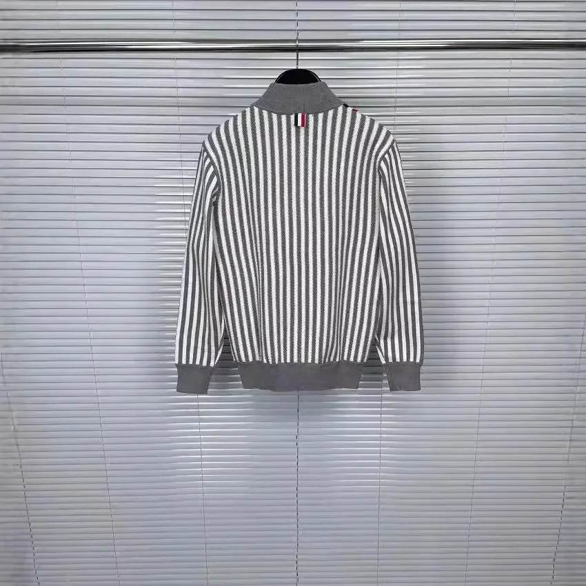 Классическая куртка в вертикальную полоску с воротником-стойкой мужская и