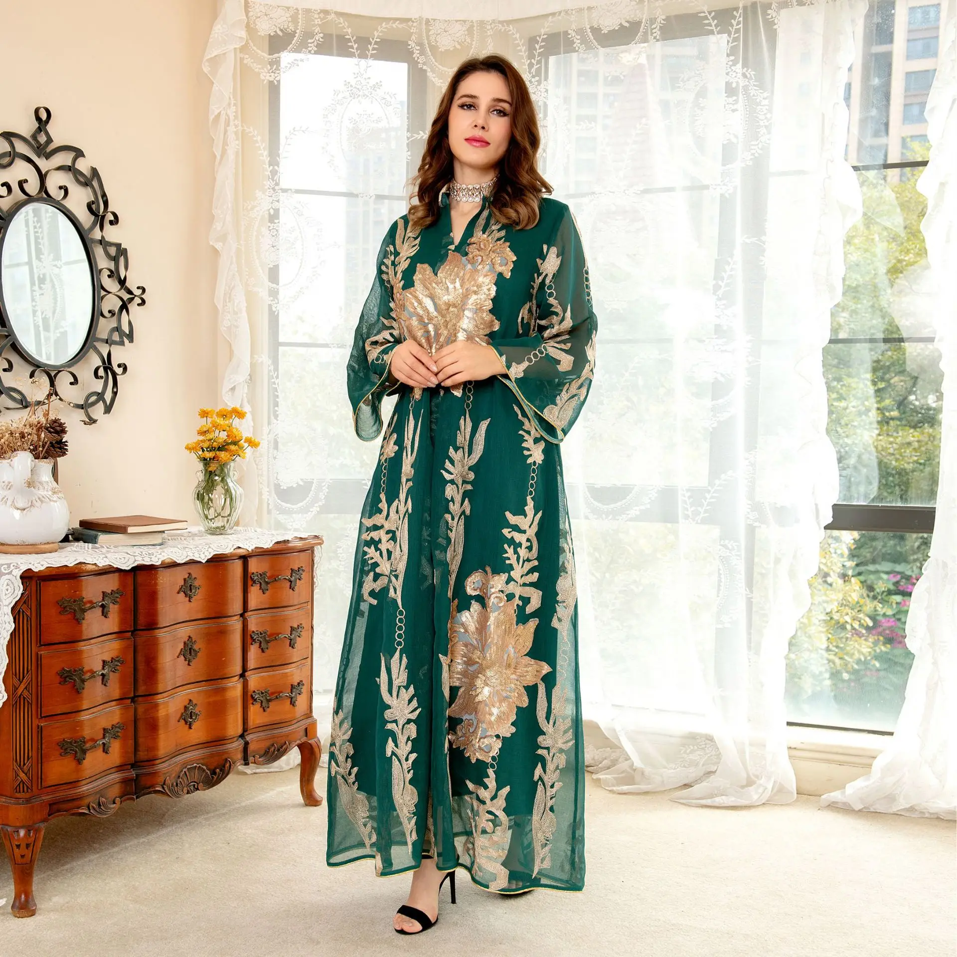 

Ramadan Eid Mubarak Abayas For Women Muslim Fashion Sequin Embroidery Elegant Gown Plus Size African Boubou Robe Caftan Marocain