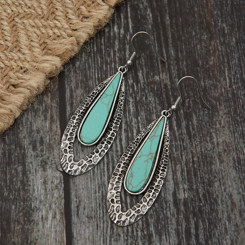 

New Retro Bohemian Geometric Oval Earrings Personality Fashion Trend Water Droplets Green Natural Stone Earrings for Women