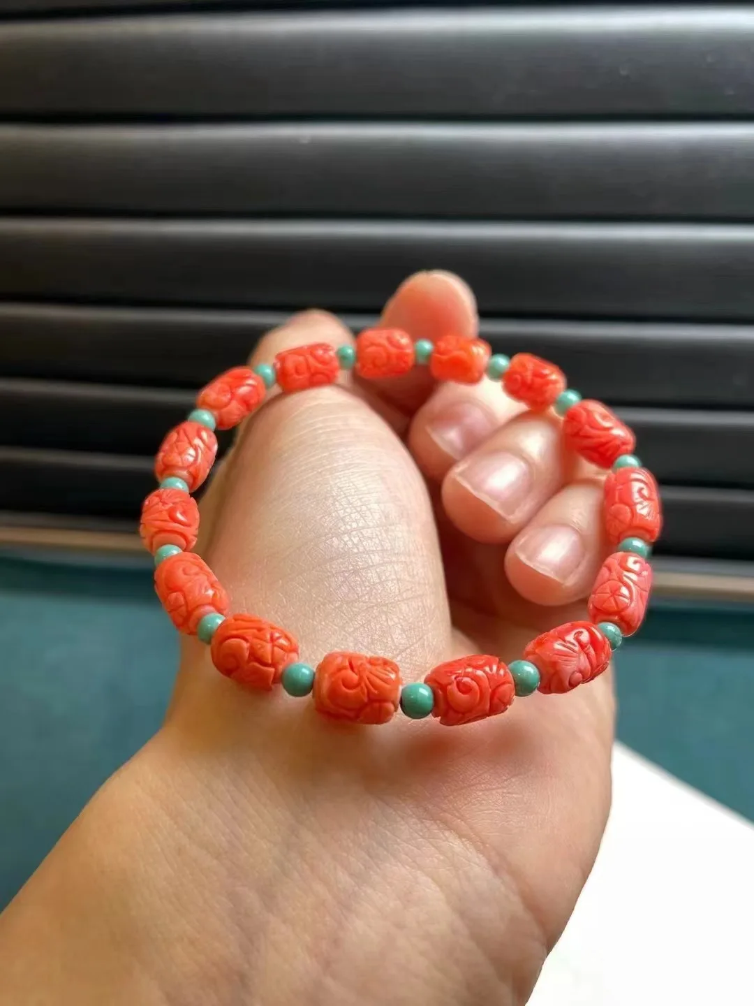 Натуральные 100% Реальные Красные зернистые нефритовые резные браслеты с бусинами