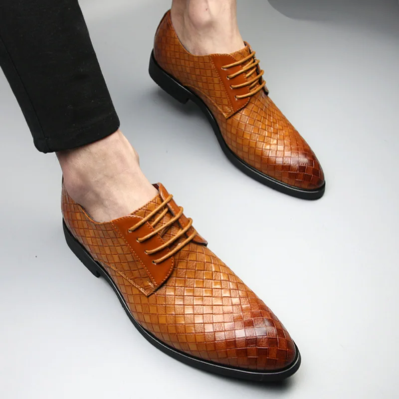 

LLUUMIU Men Formal Leather Shoes Male Geometric Red Oxfords Party Wedding Casual Mens Dress Business Shoes Flats Chaussure Homme