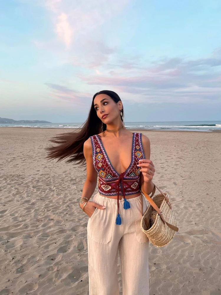 

Chinese Style Vintage Tassel Tie Top Embroidered V-Neck Wide Strap Vest WomenStreetwear 0881716 605