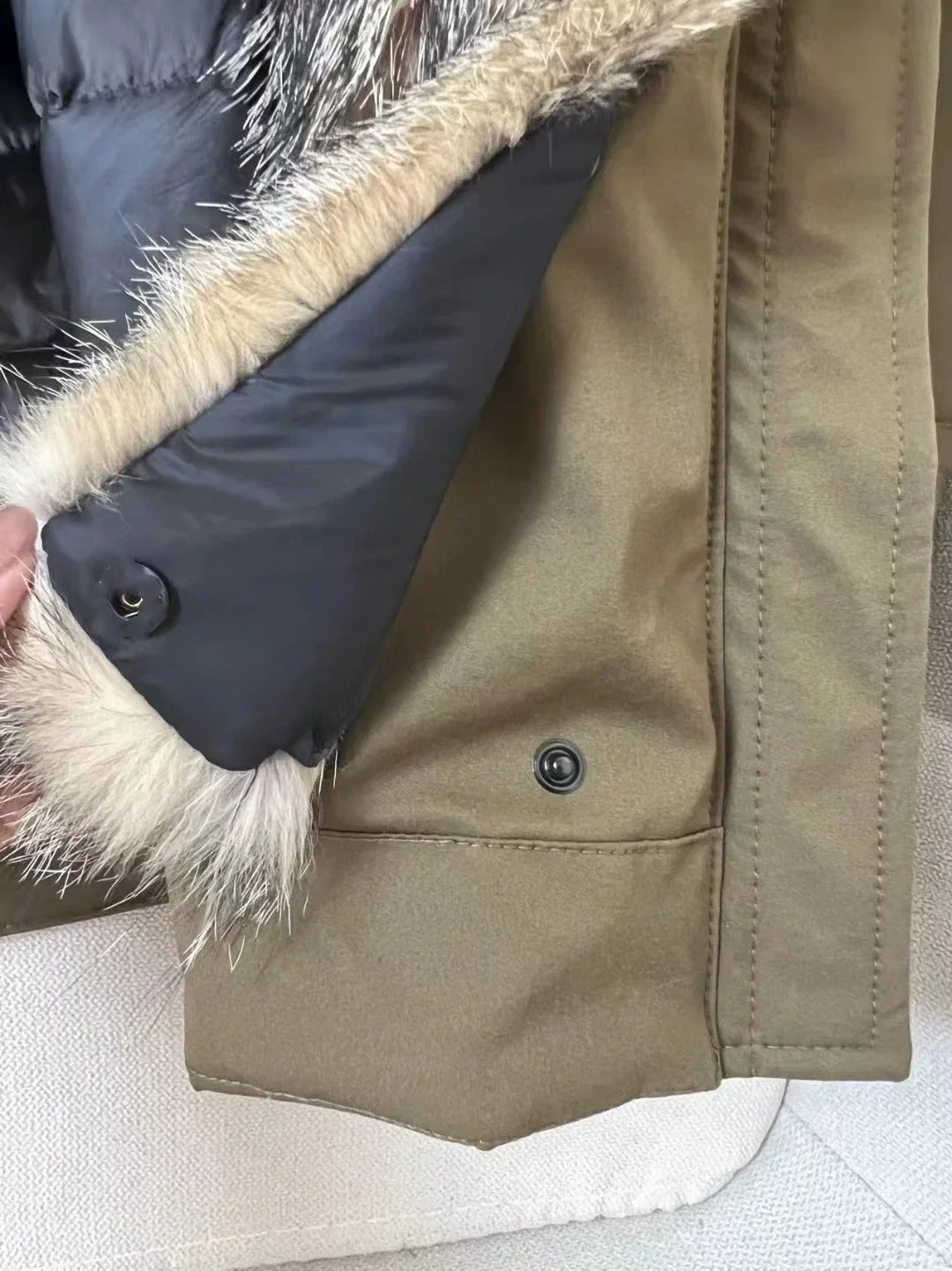 Рисунок 4 - Уличный пуховой изолированный нейлоновый