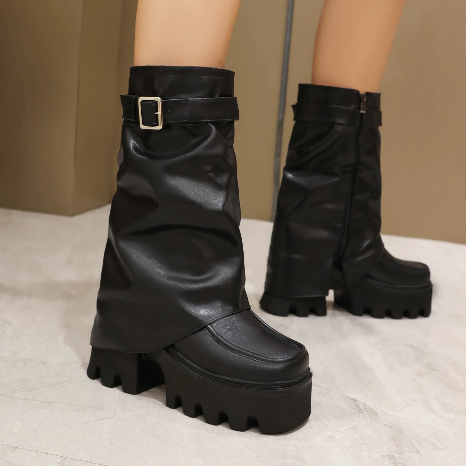 Короткие ботинки в стиле панк с геометрическим рисунком лоскутное шитье