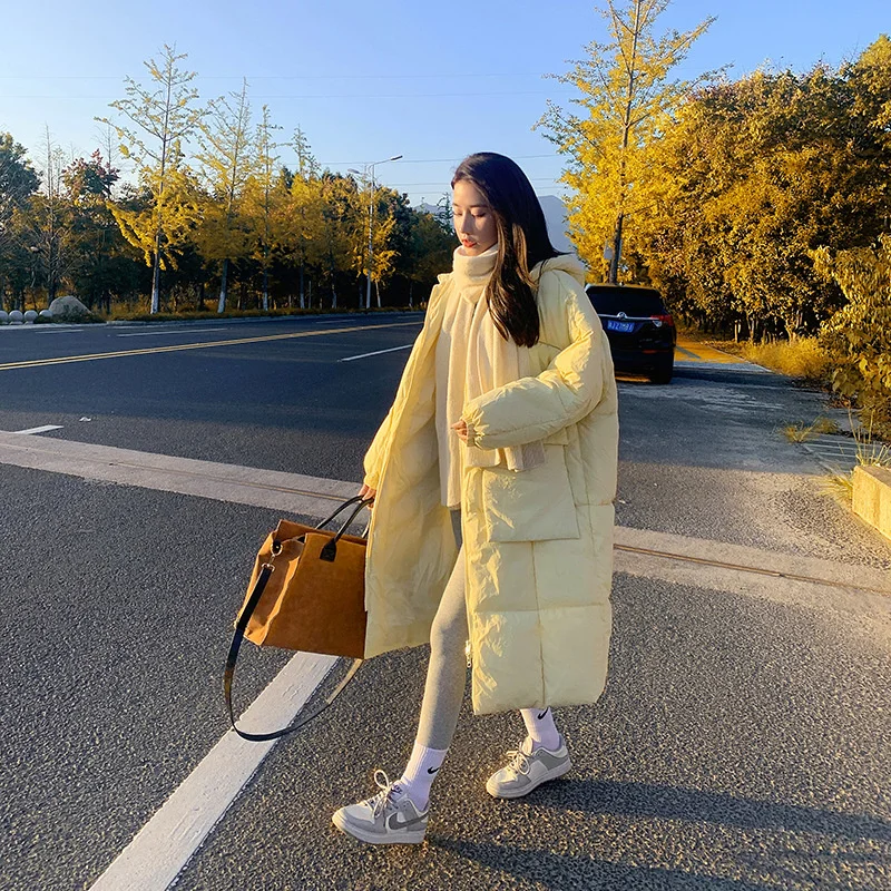 

Женская зимняя куртка средней длины, новая Корейская версия, шикарная куртка со вкусом хлеба, свободная утепленная хлопковая куртка, 2023