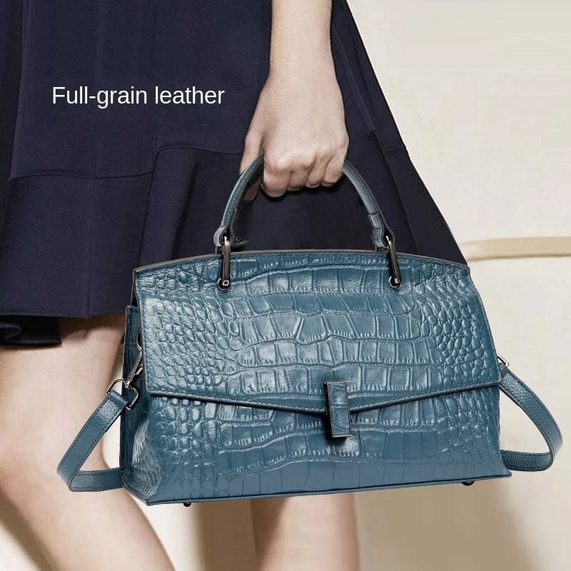 Luxury leather women's bag trend 2023 fashion women's bag large capacity alligator handbag messenger bag