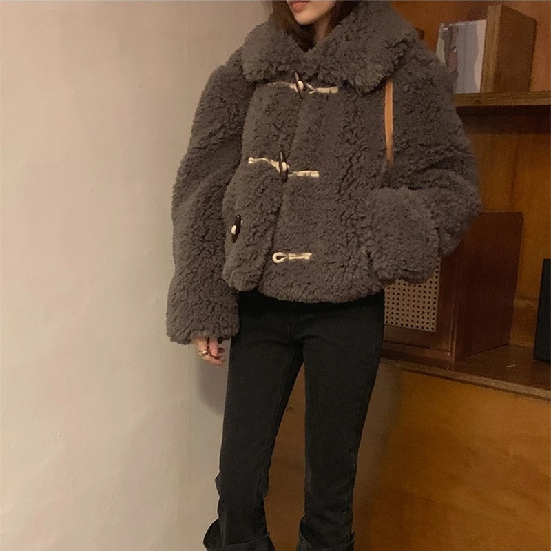2022 Winter Thicken Short Lamb Fur Coat Jacket Women's Female Horn Buttons Single Breasted Outerwear Warm Overcoat