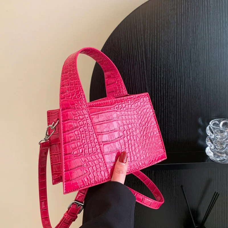 

Маленькие кожаные сумки через плечо для женщин, сумка на плечо с крокодиловым узором, 2023, роскошные брендовые дизайнерские женские сумки, мо...