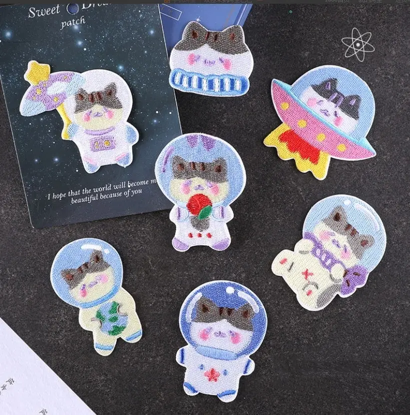 

10 Pcs/Lot Iron Stick Sew On Embroidery Patches Popular Clothing Hat Bag Shoe Repair Material Phone Gift Box Decor DIY Accessory