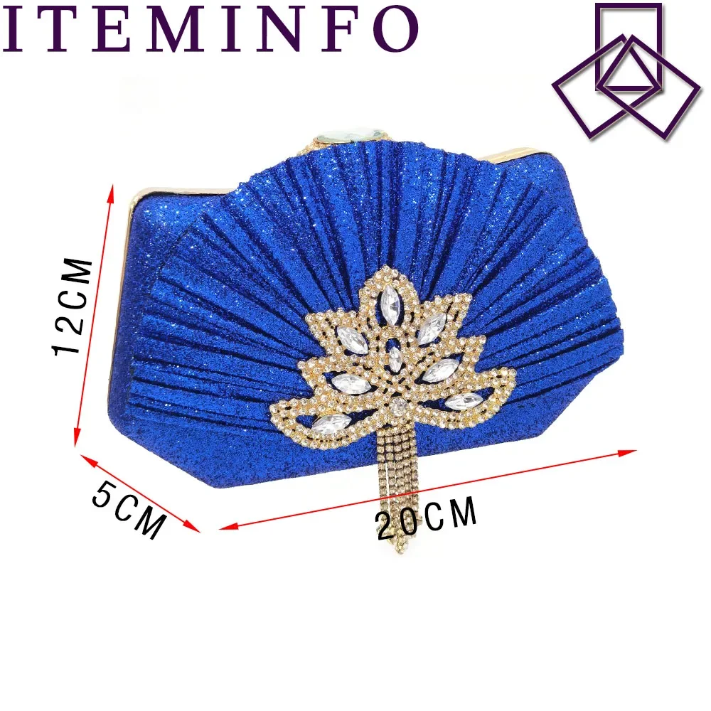 Женские босоножки на среднем каблуке в нигерийском стиле