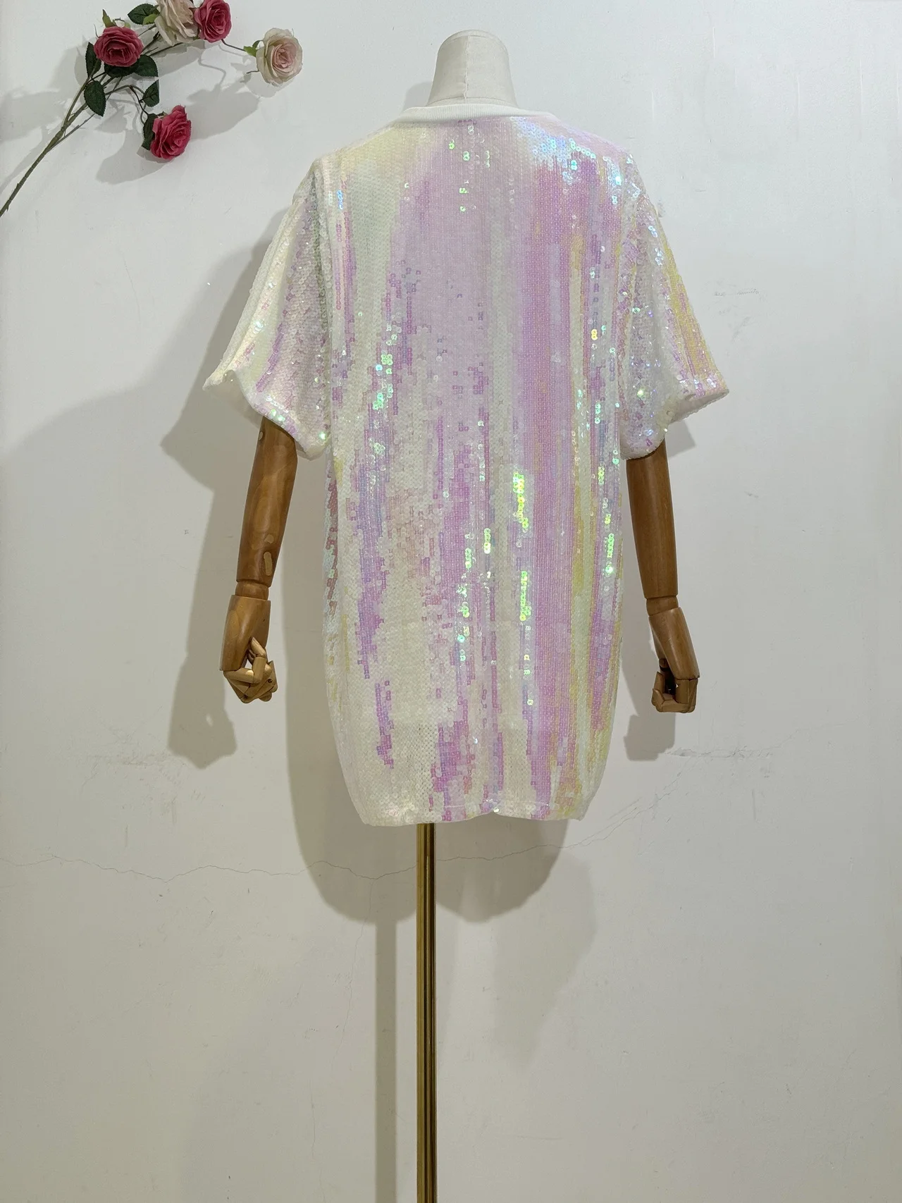 Женское короткое платье с вышивкой бабочки и блестками свободное уличное