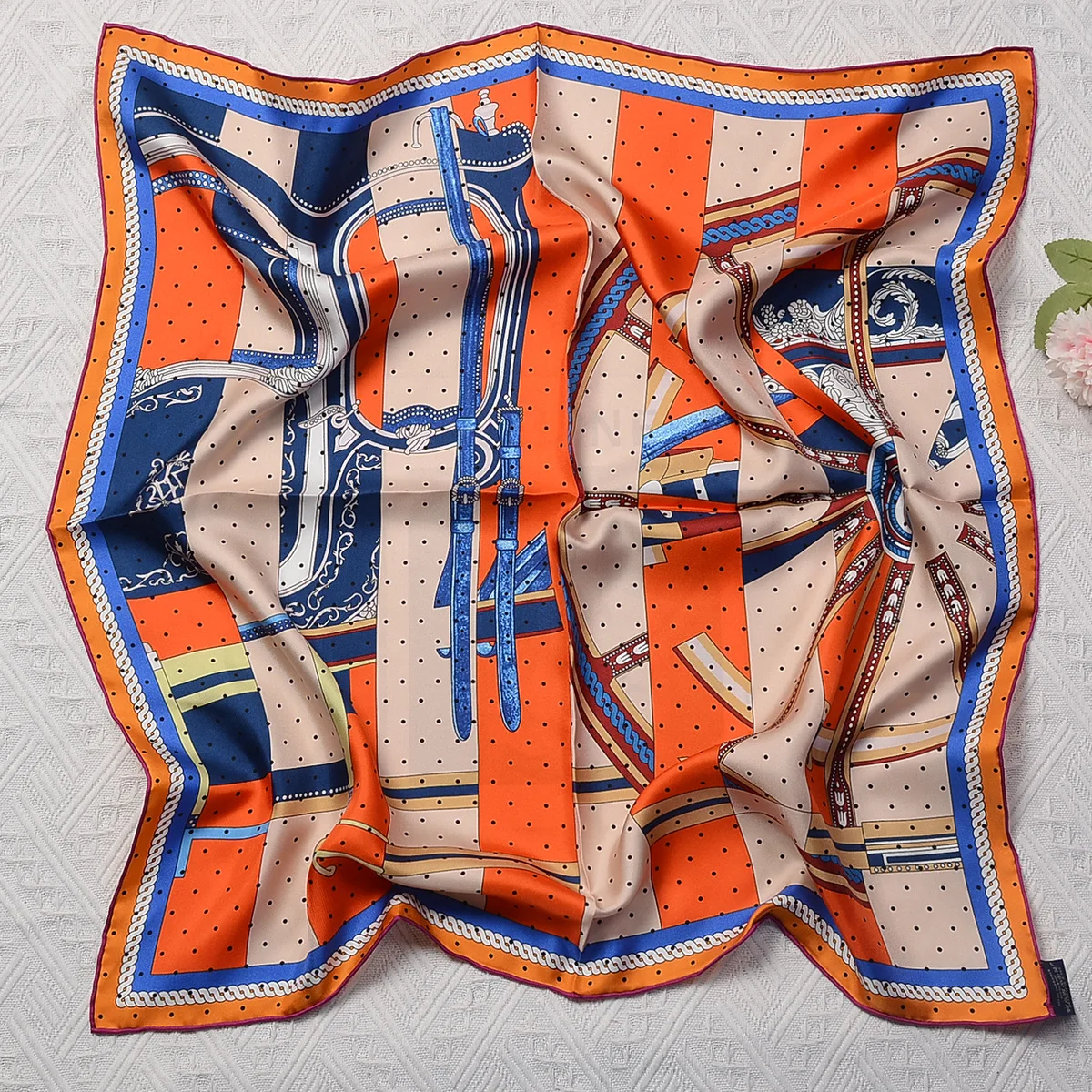 

70cm Luxury Carriage Design Flower Hand Hemming Women Square Scarf 100% Silk Fashion Shawl Hijab Bandana Foulard Neckerchief