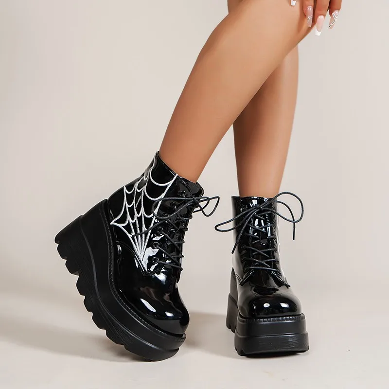 

Black Spider Web Embroidered Ankle Boots Cross Straps Commuter Platform Platform Platform Stage Performance Shoes