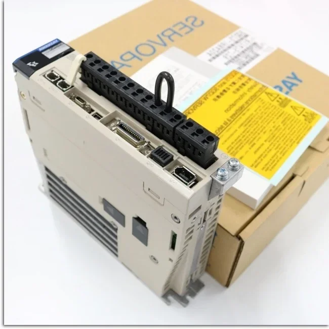 Новый оригинальный сервопривод Yas-ka-wa SGD7S-R90A00A2R8A10A5R5A00A7R6A00A120A10A 2026 года выпуска (art.: 3920dadf0ca31) - 3920dadf0ca31