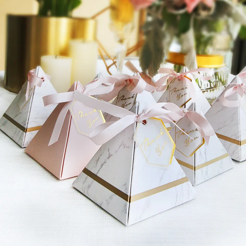 50pcs/100pcs New Pyramid Style Candy Box Chocolate Box Wedding Favors Gift Boxes With THANKS Card & Ribbon Party Supplies