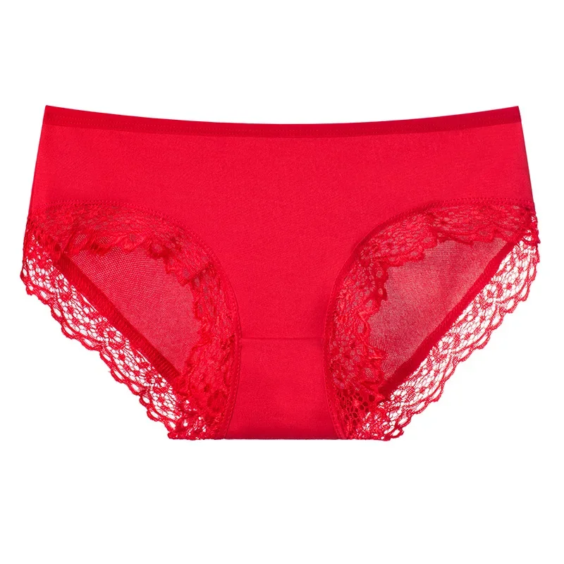 Рисунок 3 - Комплект нижнего белья из 3 предметов