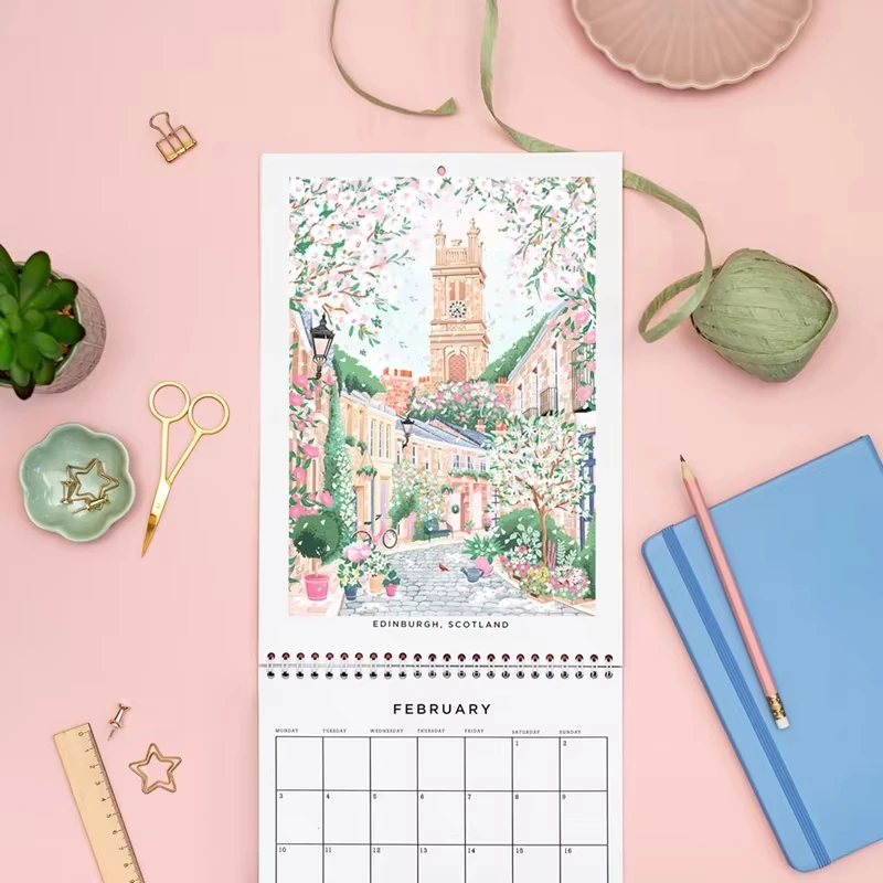 Романтический туристический новый календарь 2025 настенный новогодний подарок