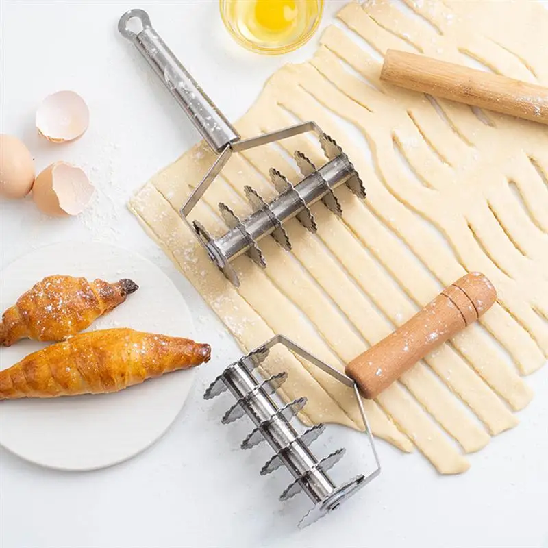 

Wood handle stainless steel cutting knife oil Slitter cutting Simple Noodle Cutting Device Kitchen Supplies Lattice Dough