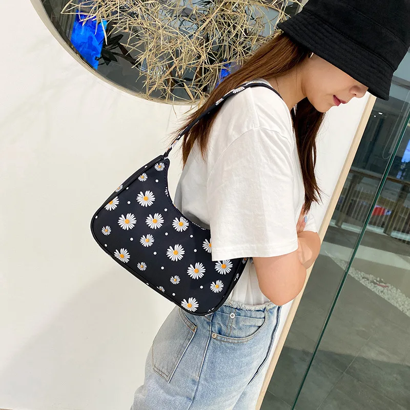 

Classic Texture Fashion Flower Daisy Women 2022 Trend Handbag Portable Creative Design Chic Nylon Underarm Shoulder Tote Bags