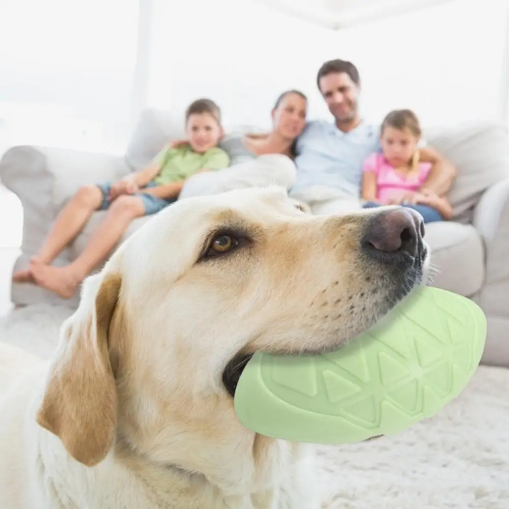 

Прочный резиновый мяч для щенков и собак, игрушка для регби, сопротивление укусам, прорезыватель, игра, Интерактивная игрушка для шлифовки з...